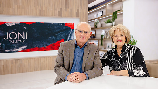 Between The Gates | Steve & Becky Riggle
